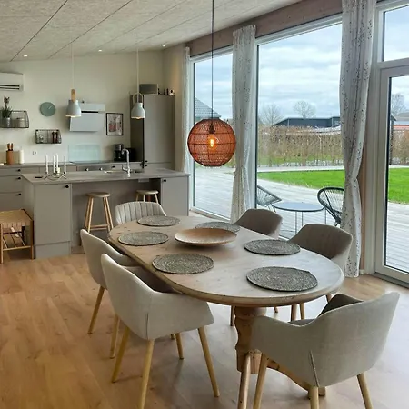 Modern Near Binderup 펜션