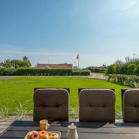 Modern Near Binderup